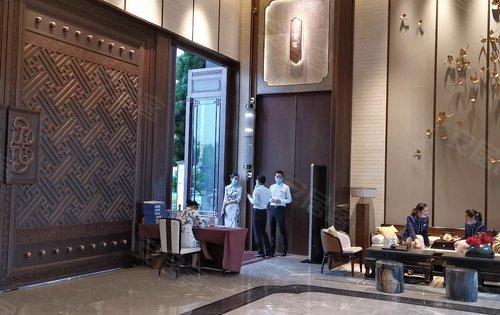 雨天格外美的建发雍龙府