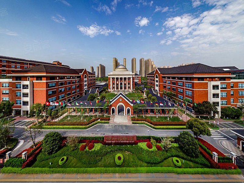 3公里即为昆山康桥国际学校;约1.
