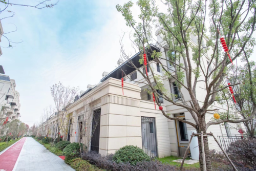 酩悦都会南桥芯臻席低密压轴叠墅现房