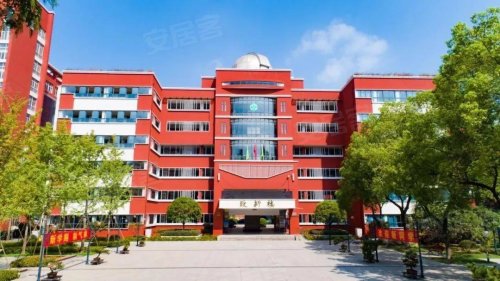 从红钢城小学到第四十九中学,华侨城61红坊已然形成了一条完整优越