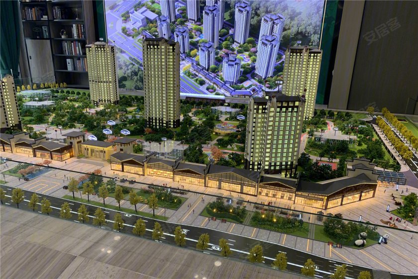 隆城锦翠画报赏析