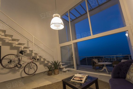 2 卧室准备顶层公寓在埃森特佩吉恩出售