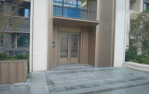 万科潮鸣每栋楼单元门采用人脸识别无接触回家设置,仅供参考