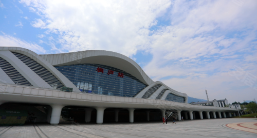 恒大观澜府|桐庐c位:高铁新城,银泰城