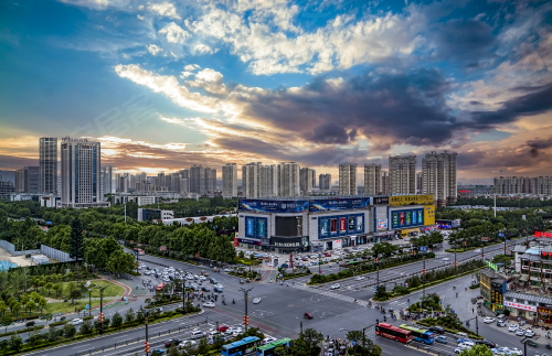 龙门大道旁，佳兆业华耀城洛阳中心造百万方城市综合体_洛阳_楼盘评测_安居客