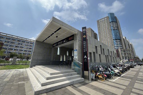 三全路双地铁,央企准现房_郑州_楼盘评测_安居客