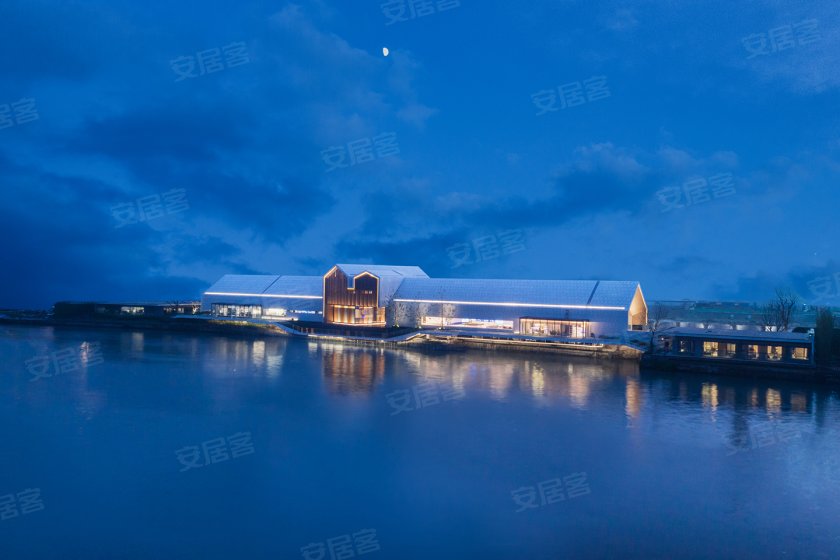 公寓由融创中国,首创集团,运河集团三强联袂打造,位于杭州运河湾板块