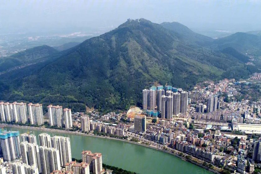 背山面江美居保利紫山