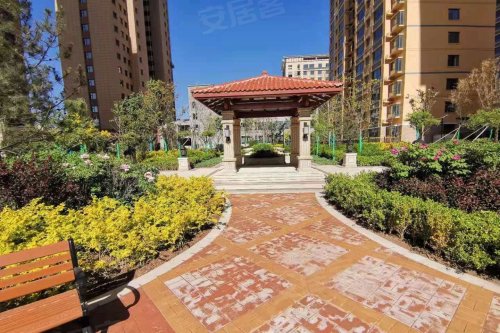 御景华城四面临街是通渭西城的商业街,在区域,地段优越的前提下,以