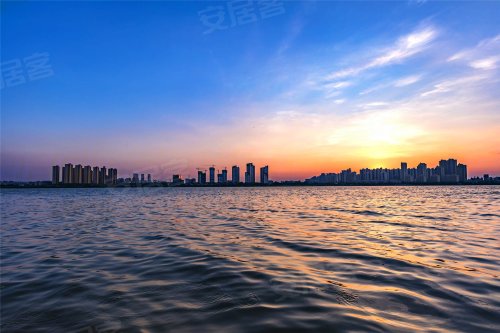 百万方滨水墅区武汉雅居乐花园赏析