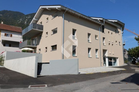 available from 4.5 pc duplex suite in the attic