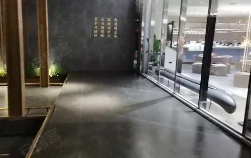 万科大象城映象广场动态:晚上项目水系,实景展示-温州安居客
