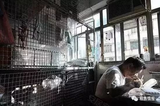 没见过香港的"棺材房",你都不知道住在上海多幸福!