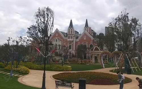 360度实景欣赏昆明恒大文旅城公共休闲娱乐广场
