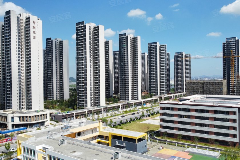 智联汽车小镇春日焕新计划2023理想生活直接点