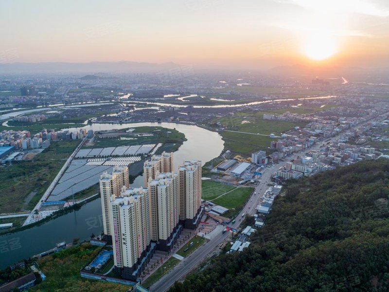 汕头热门活动 天悦湾天悦湾傲立潮阳井仔湾畔,后拥凤山自然风光,是