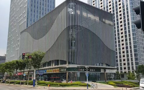 政务区万象城旁,与合柴1972交界,华玺广场项目实拍,这么好的位置,就一