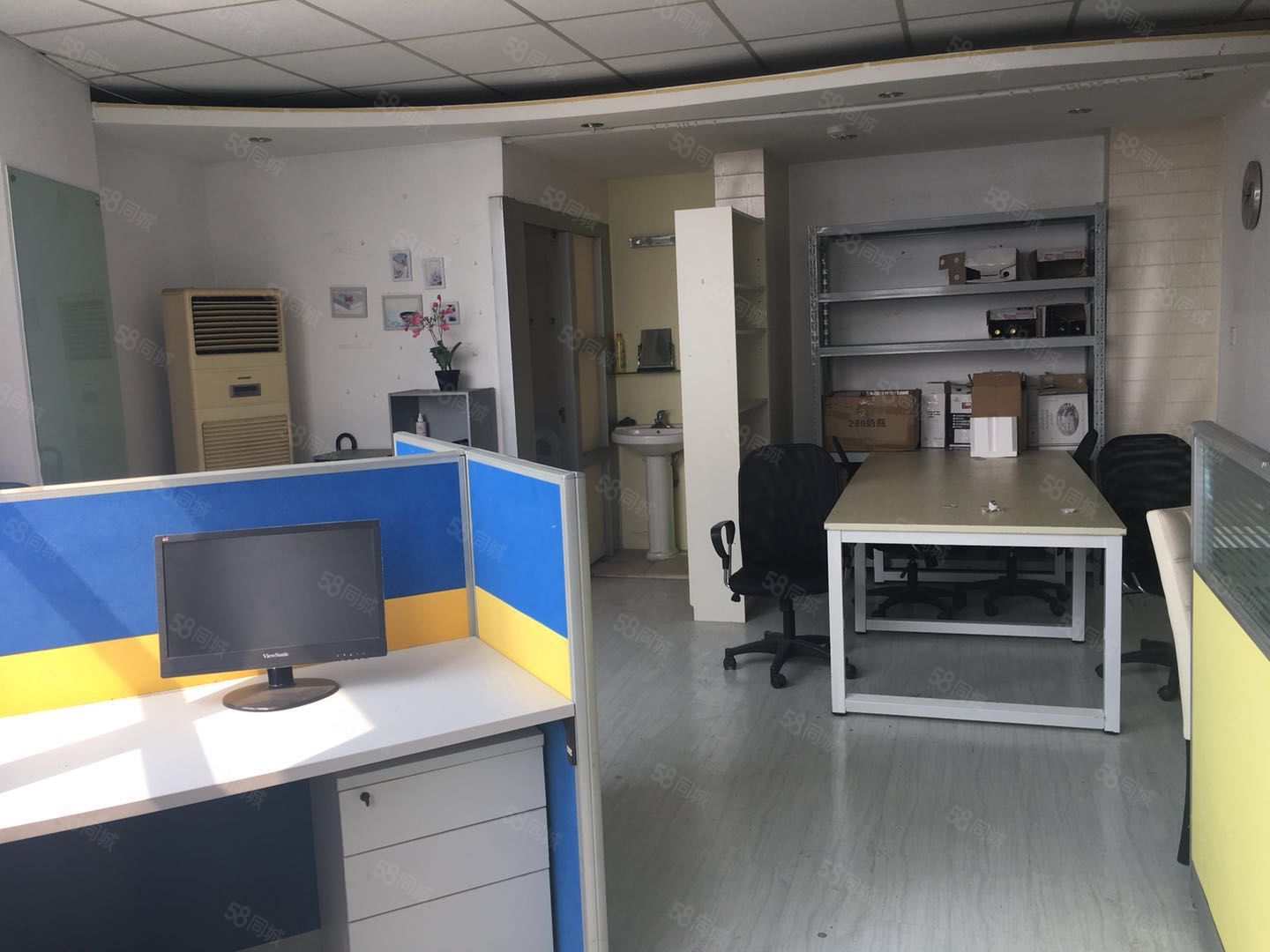 绿洲广场精装带家具独立空调可注册营业随时看房