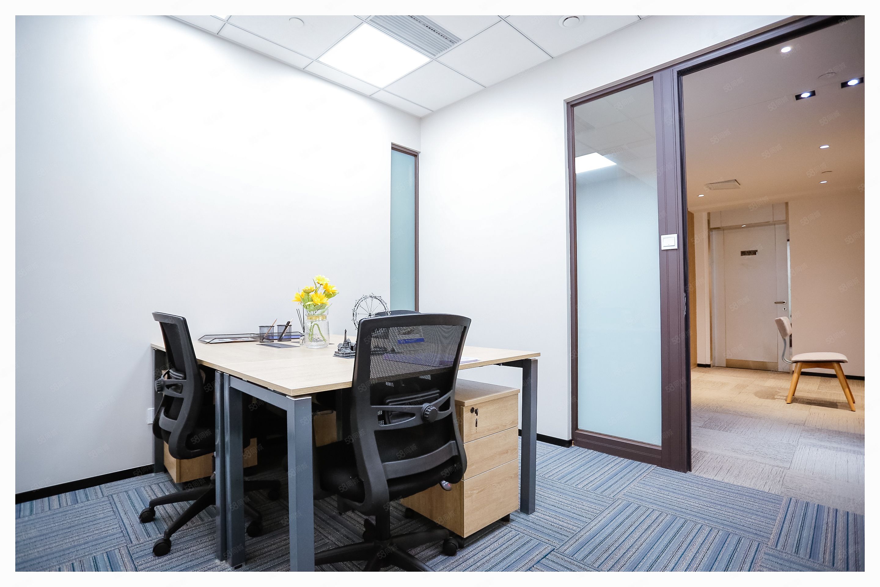 soho3qsoho复兴广场办公独立办公室6人间