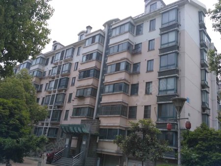 2015绿化率:50%建筑类别:低层镇江京口丁卯桥路248号锦江花园(京口区)