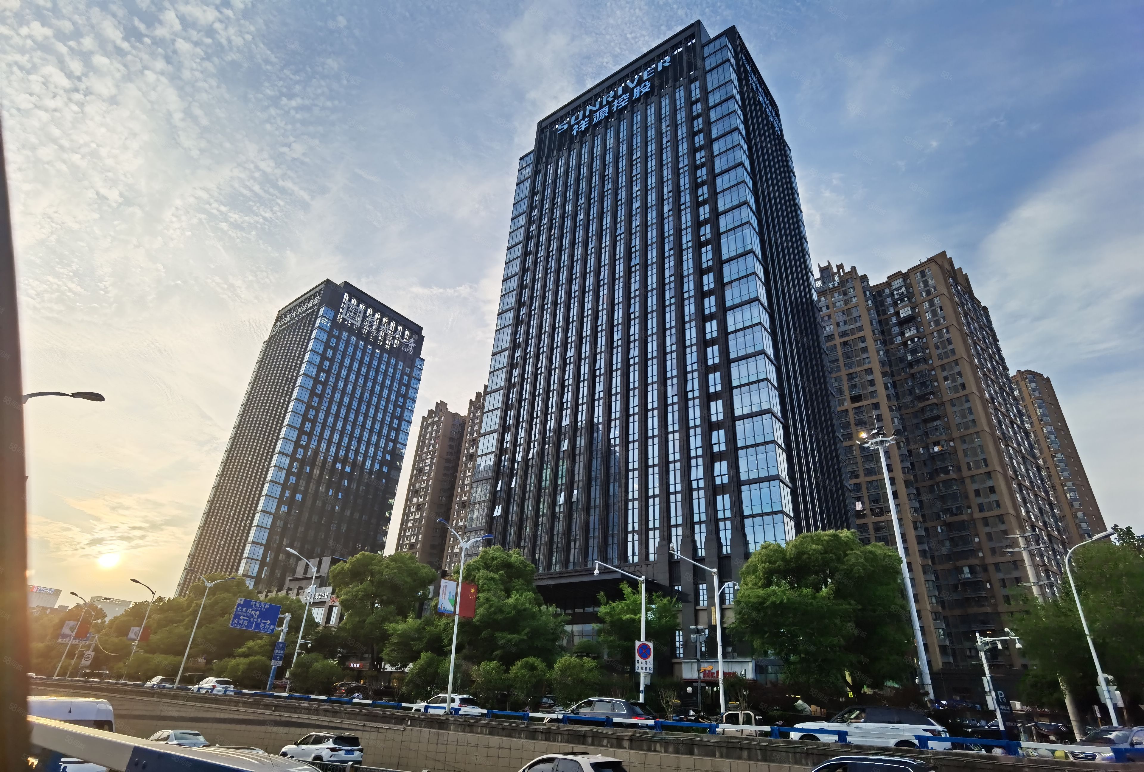 祥源广场精装整层可分租欢迎咨询