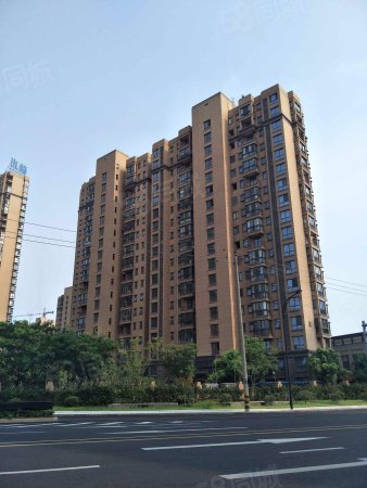 建邦华悦氿峰无锡宜兴学府路建筑年代:2015绿化率:45%建筑类别:高层