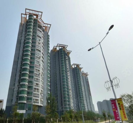 金龙花园(别墅)新乡红旗东干道建筑年代:2015绿化率:50%建筑类别:低层