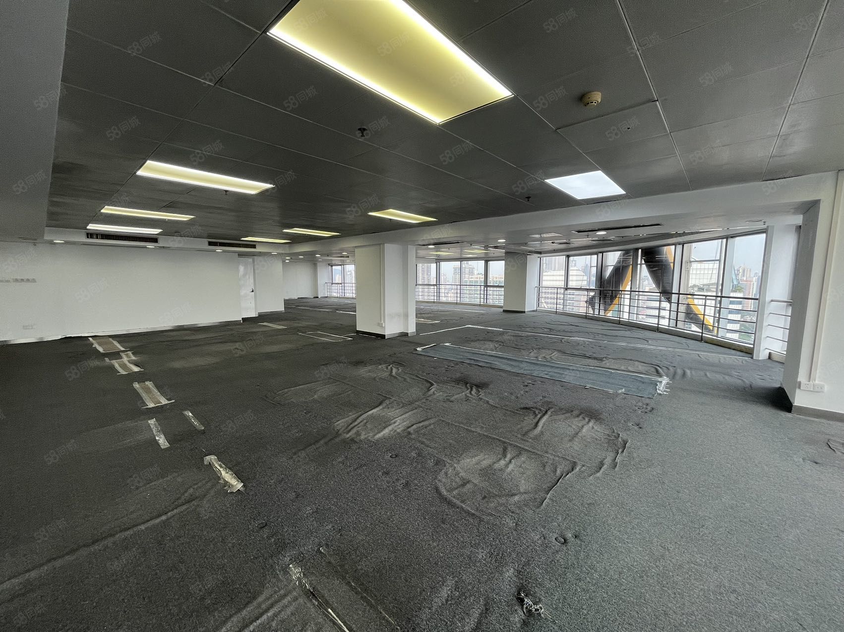 东照大厦视野开阔光线充足东南向2个小间隔交通便利