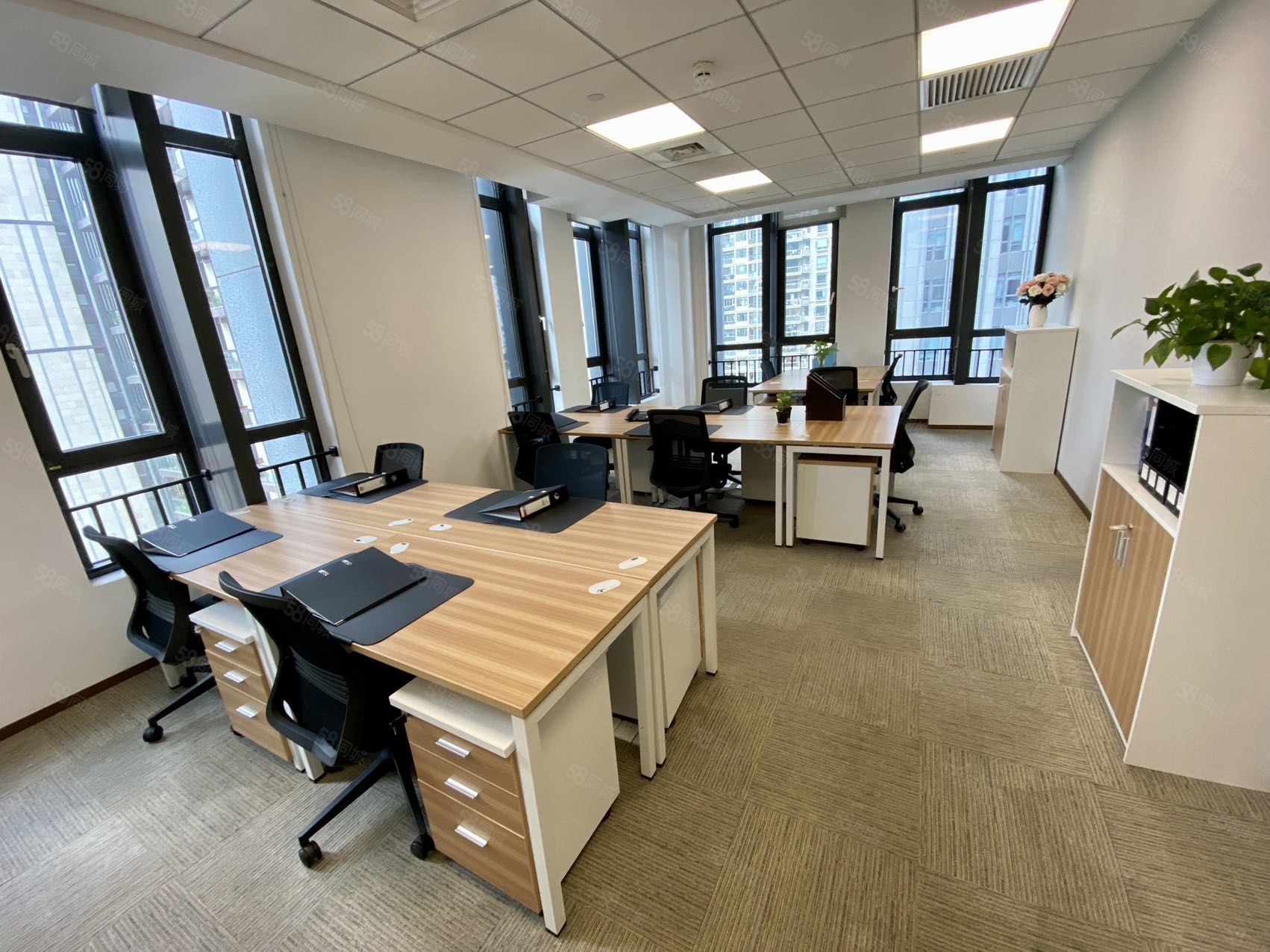 熙照服务式办公室永丰国际广场独立办公室8人间