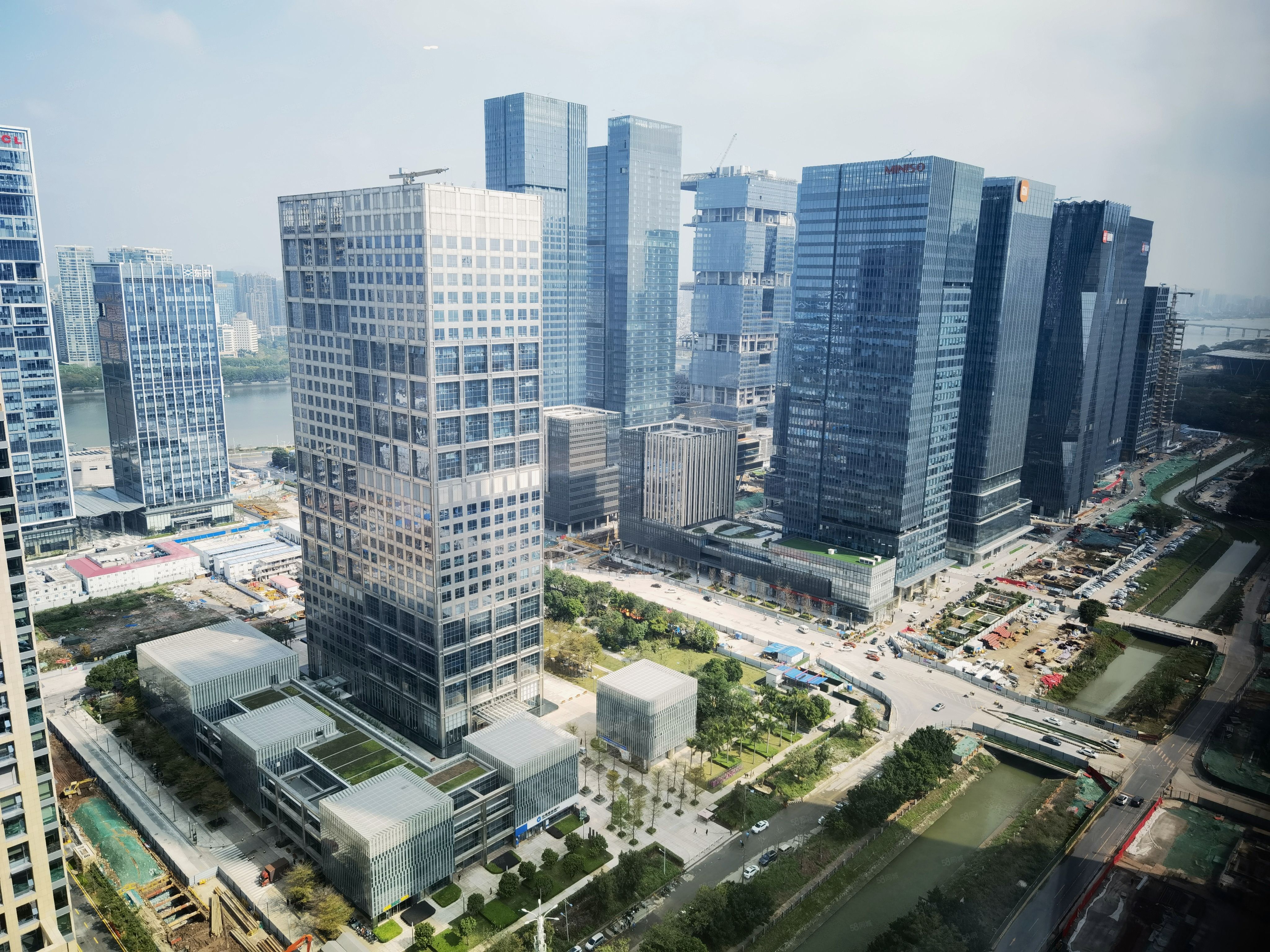 赫基大厦户型方正双面采光高区视野好大气前台