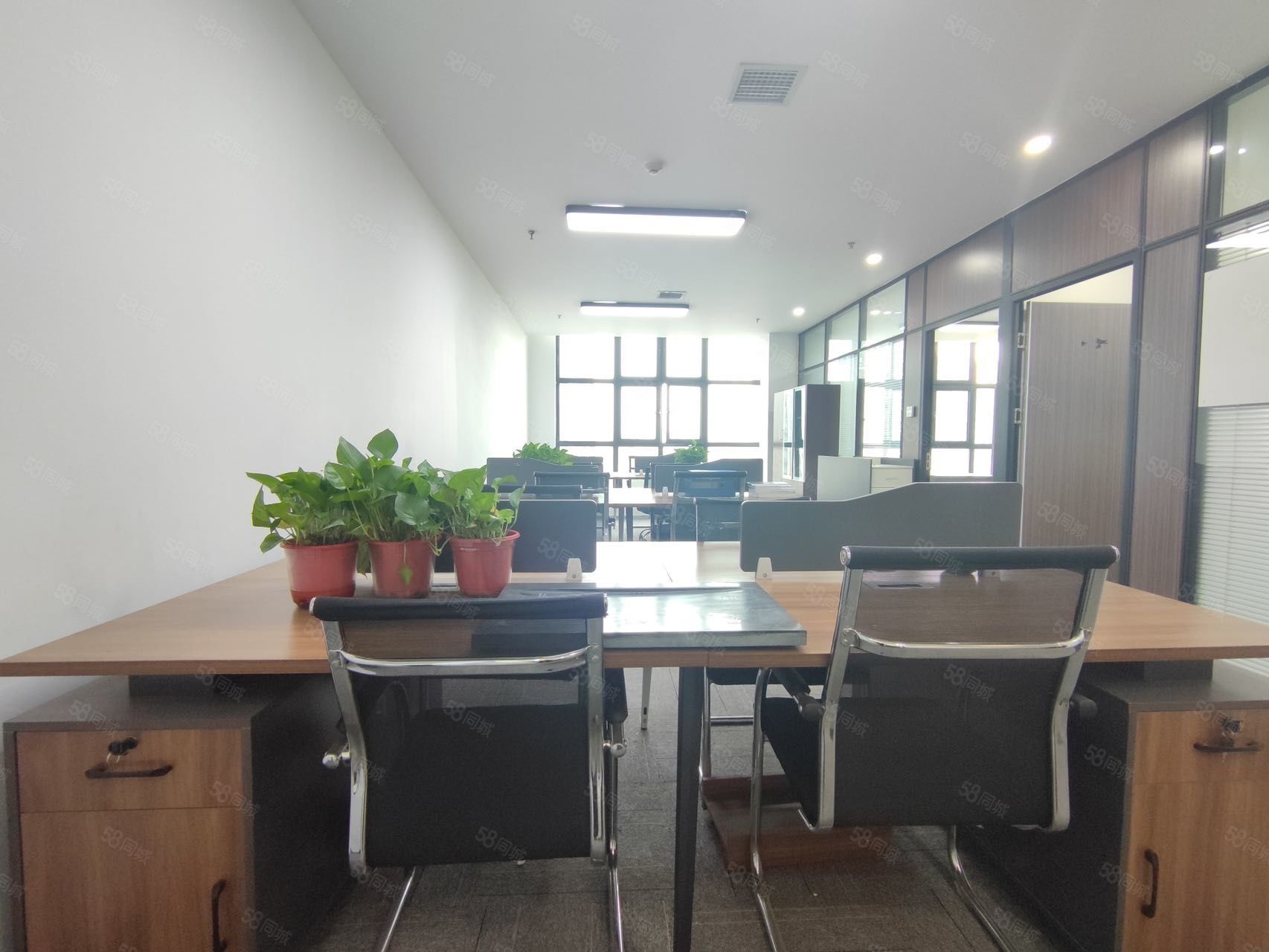 绿地领海大厦·a座·110㎡写字楼出租信息-西安58联合办公网