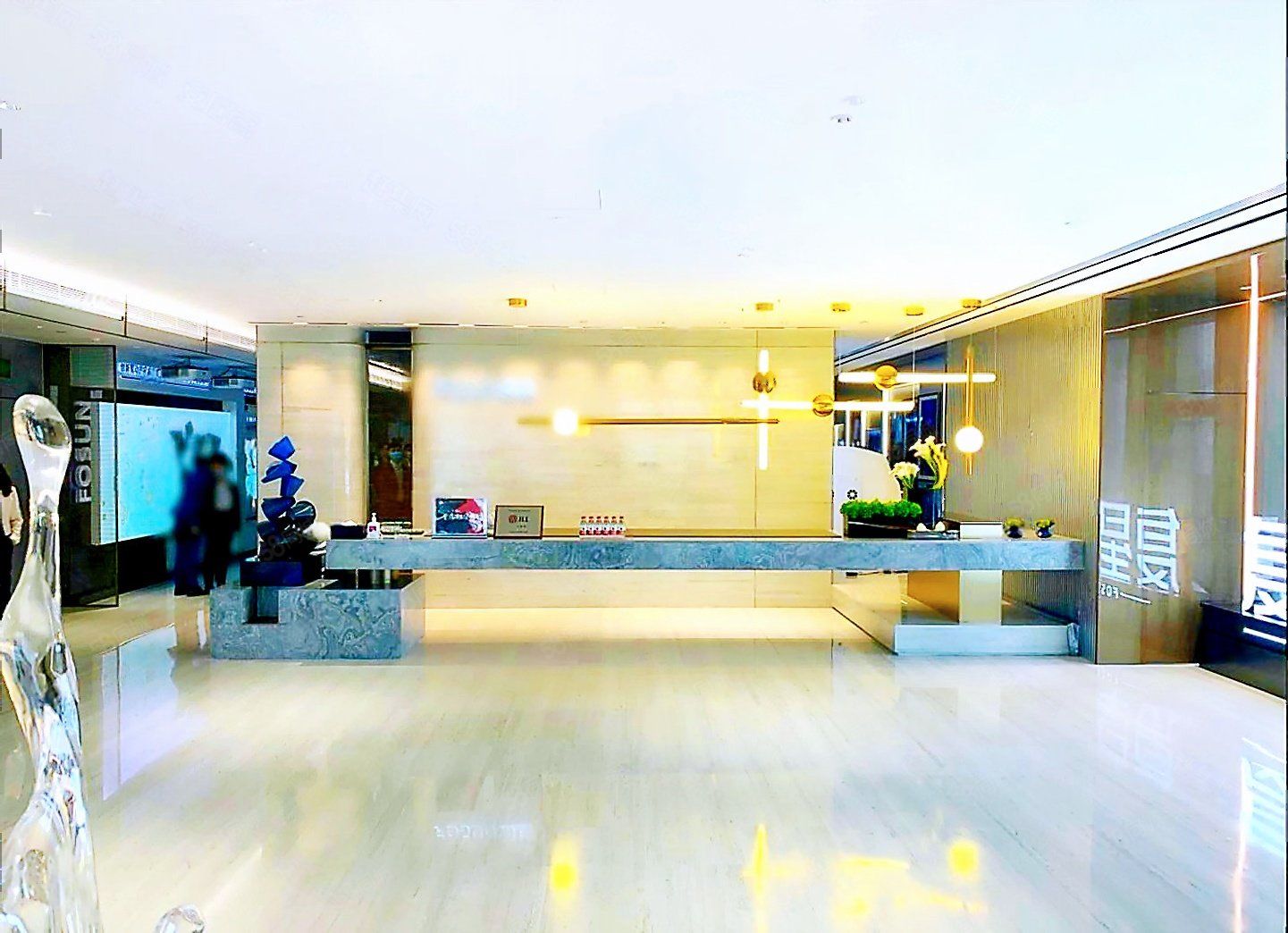 豪华整层云端办公横扫国贸百强企业英皇集团中心中国尊