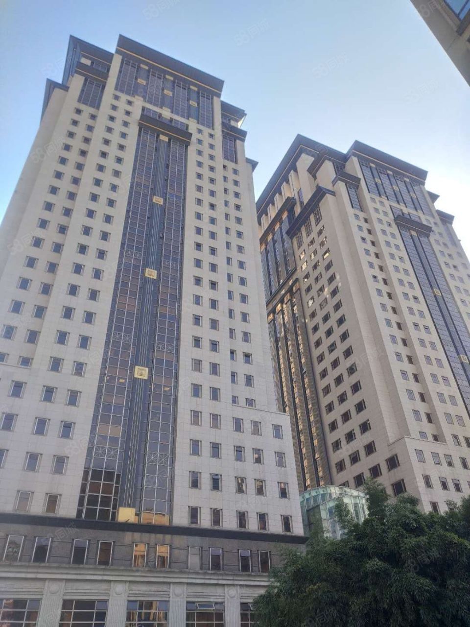 ɑ阿尔发空间华敏翰尊国际大厦办公独立办公室26人间