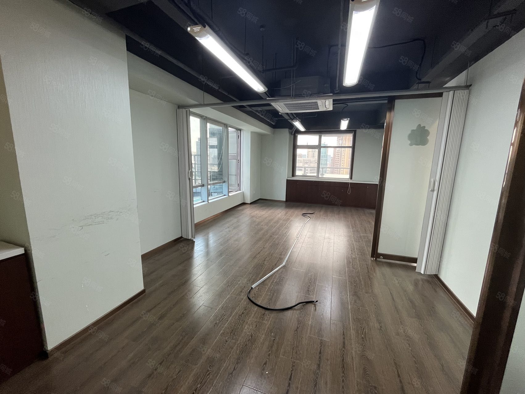 丰盛创建大厦78层写字楼出租