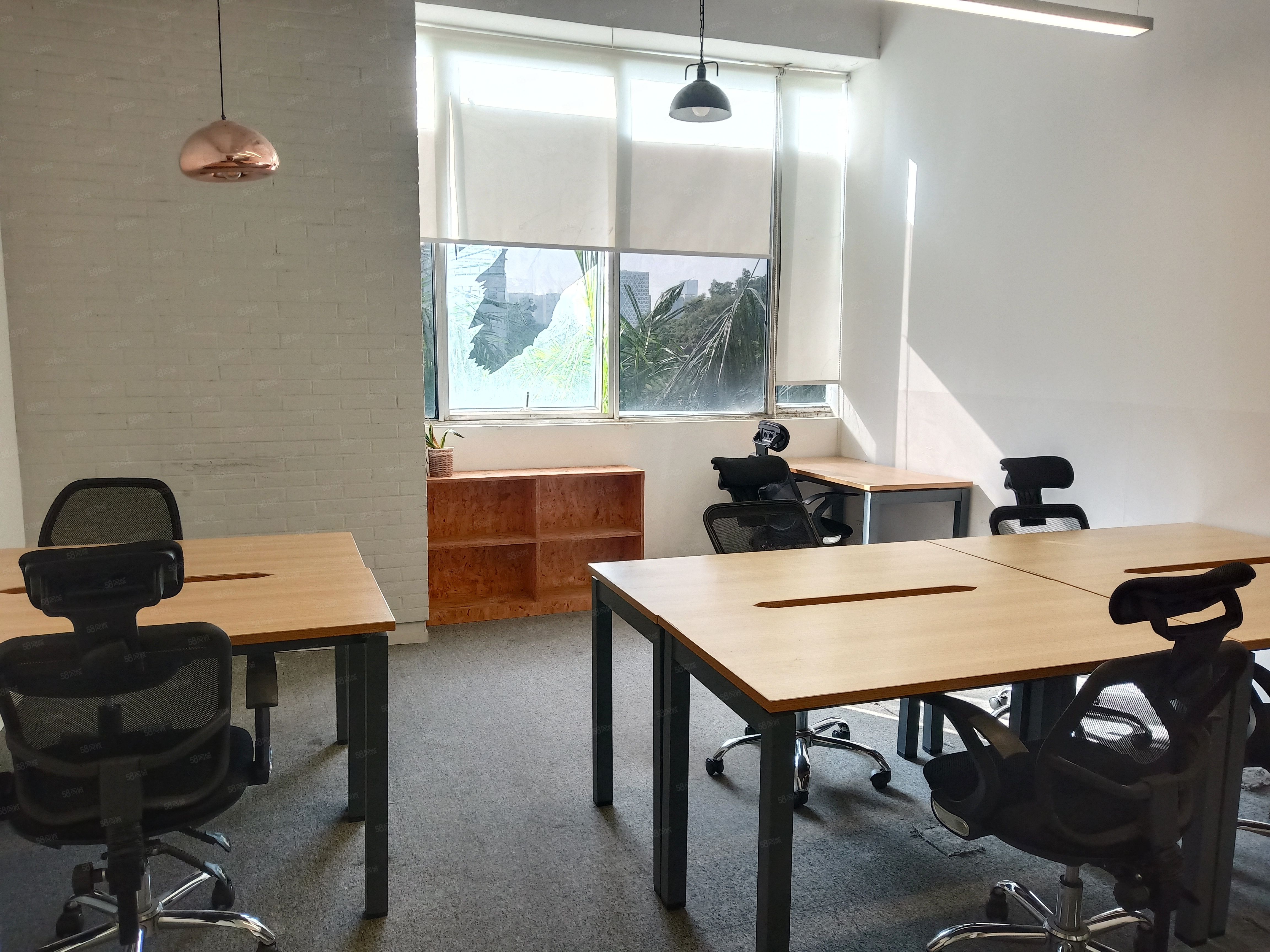 坂田优客工场万科星火独立办公室35㎡