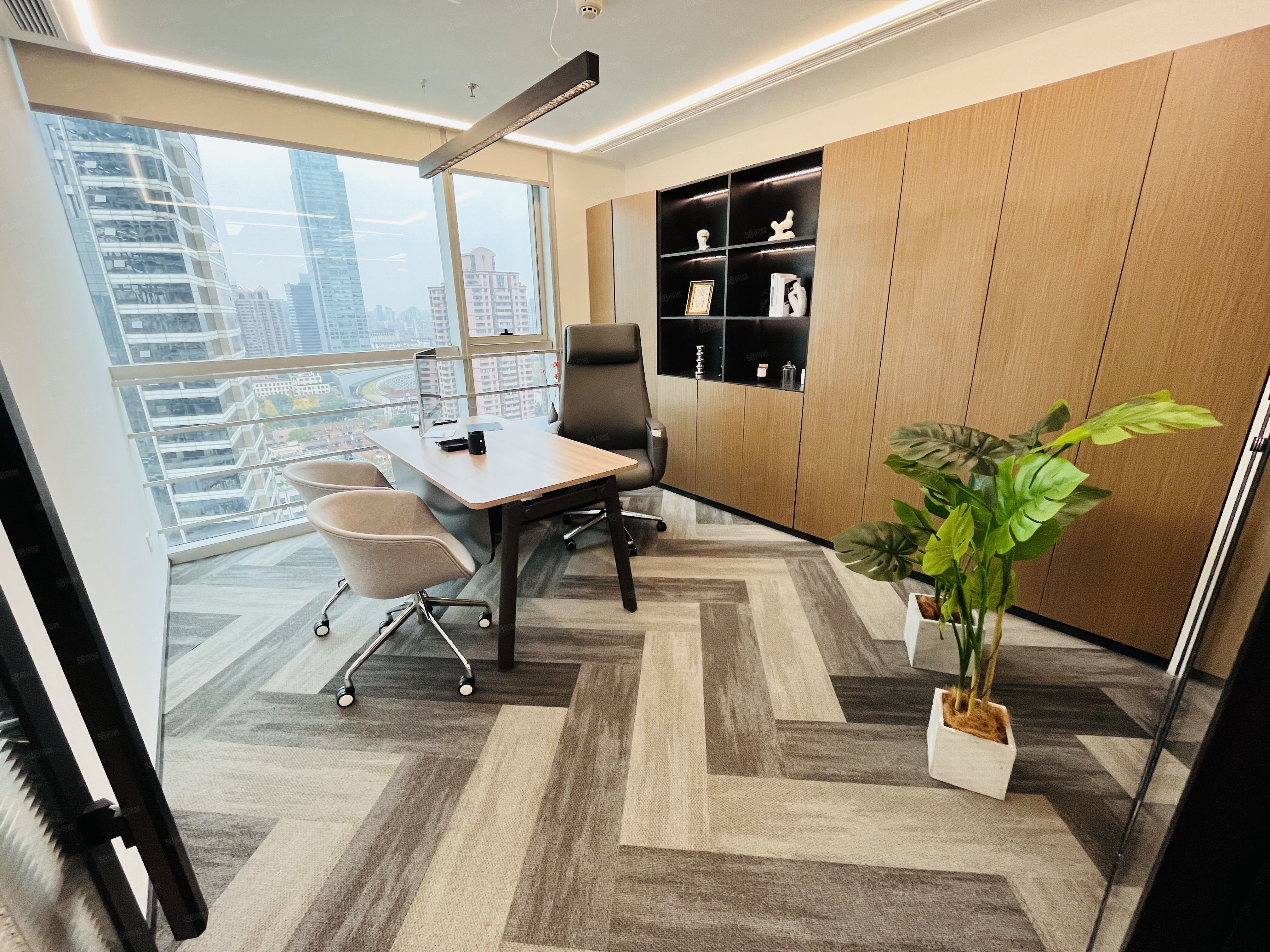 we酷窝金钟广场商业独立办公室4人间
