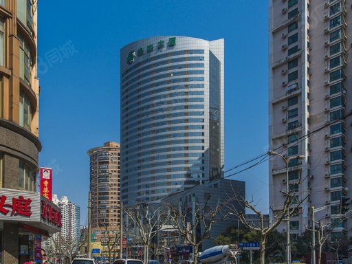 龤万元/㎡近地铁多轨交标准写字楼光华大厦长宁