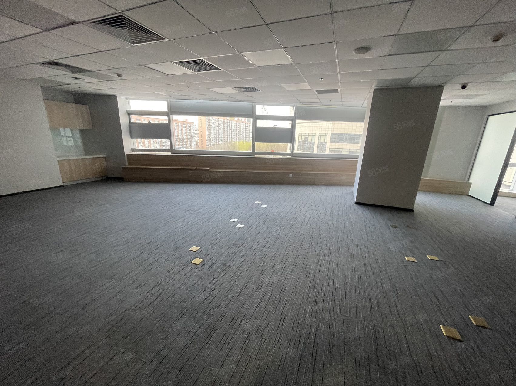 茅台大厦整层面积3000平简装随时看房