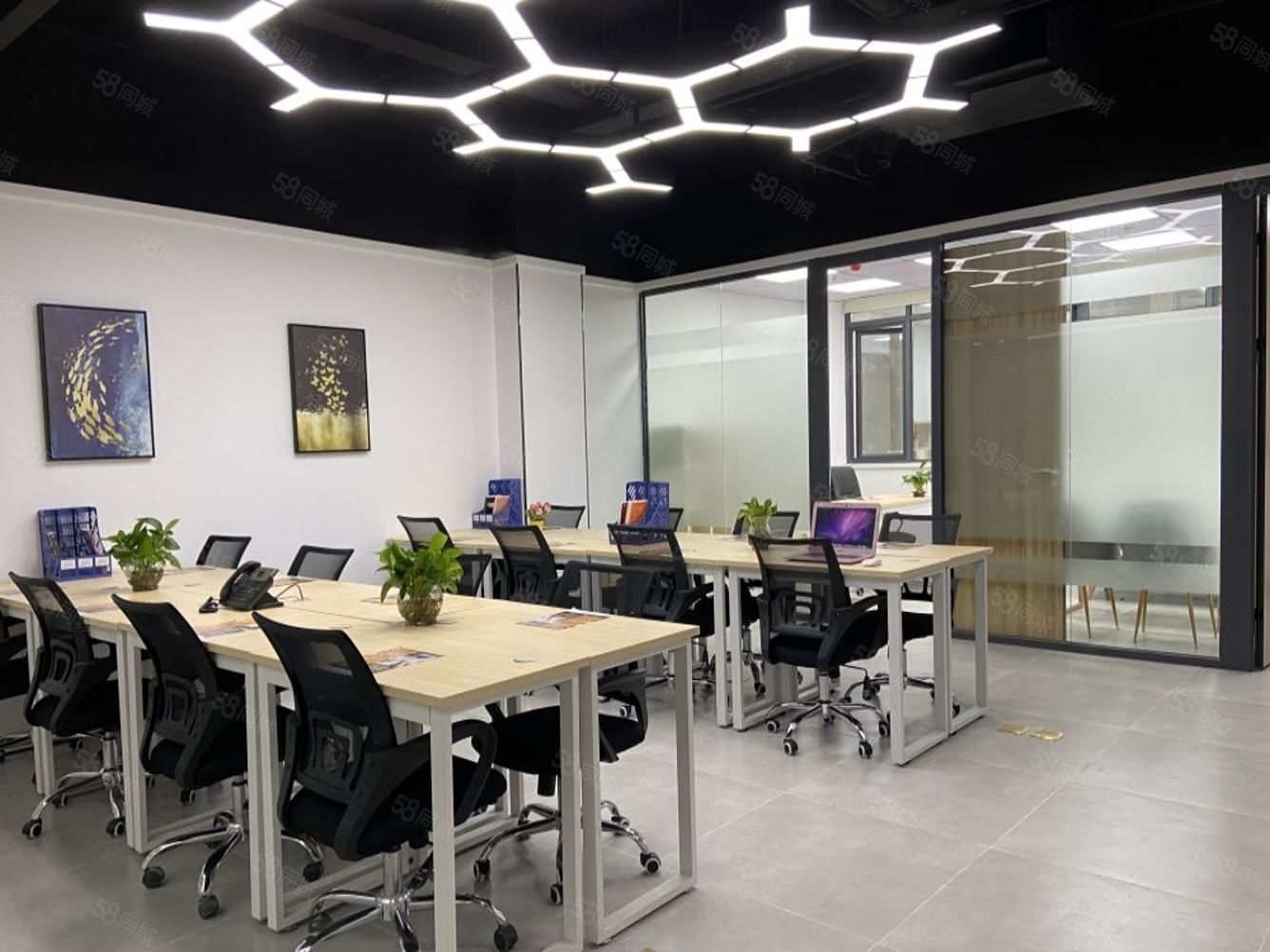 荔湾创意园丨环境优美丨靠窗78平带仓库套间办公室丨10人工位