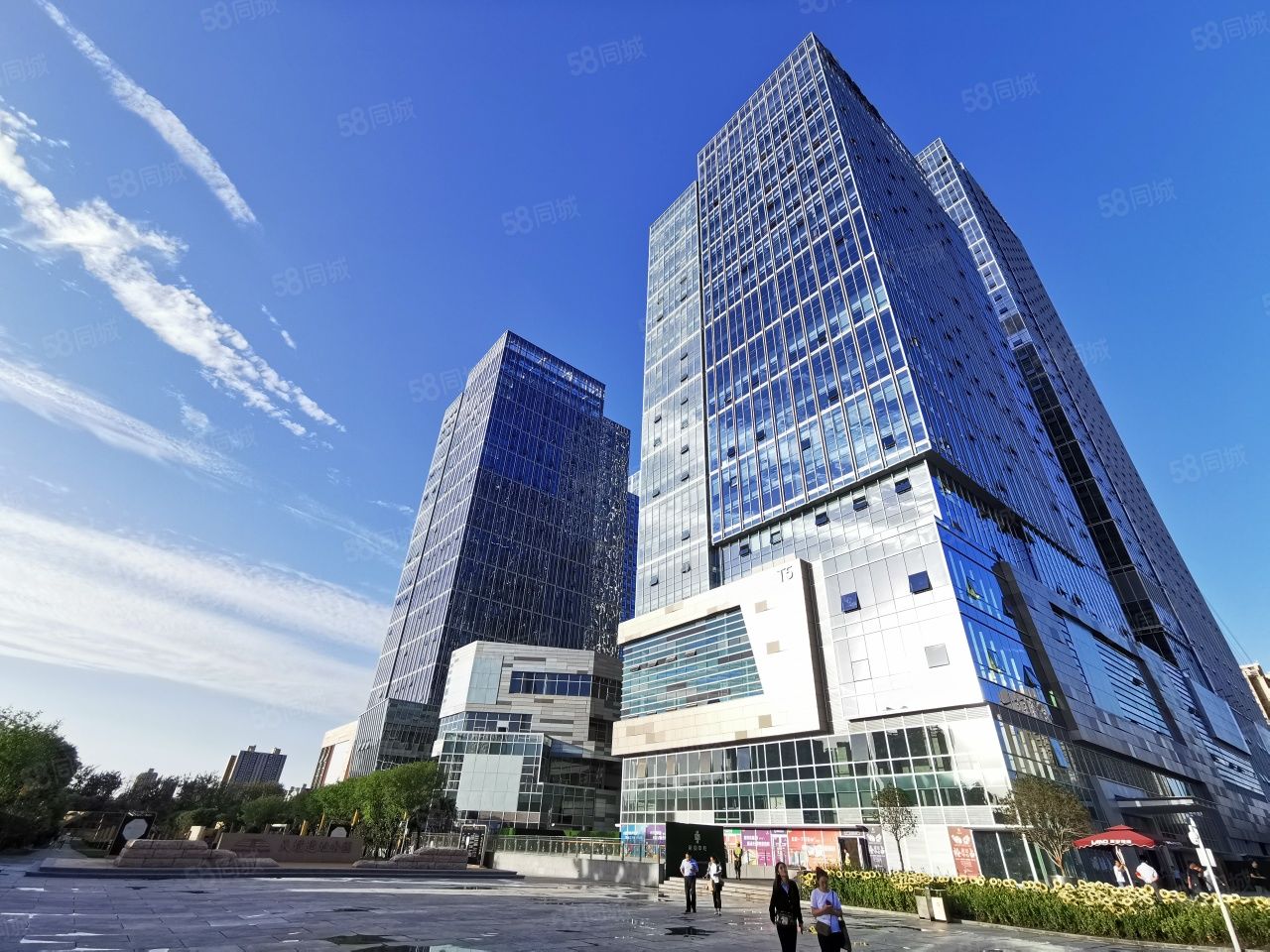 邻近地铁口莱安中心660平高端楼盘精装全配带家具