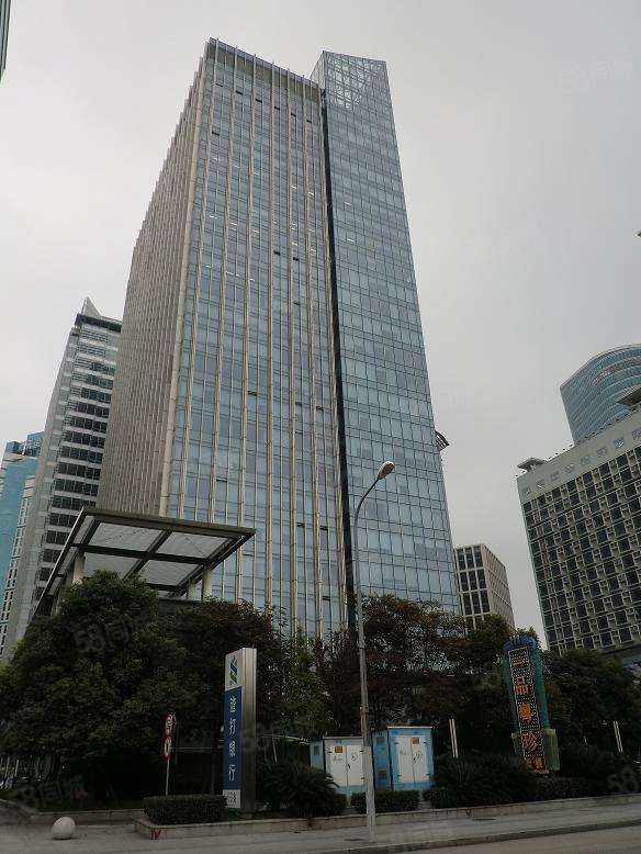 城建国际中心龤龥龒龒㎡