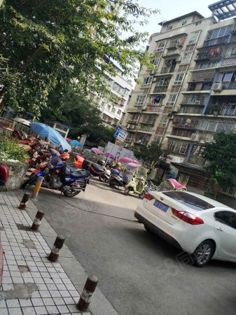 合川滨江路小区