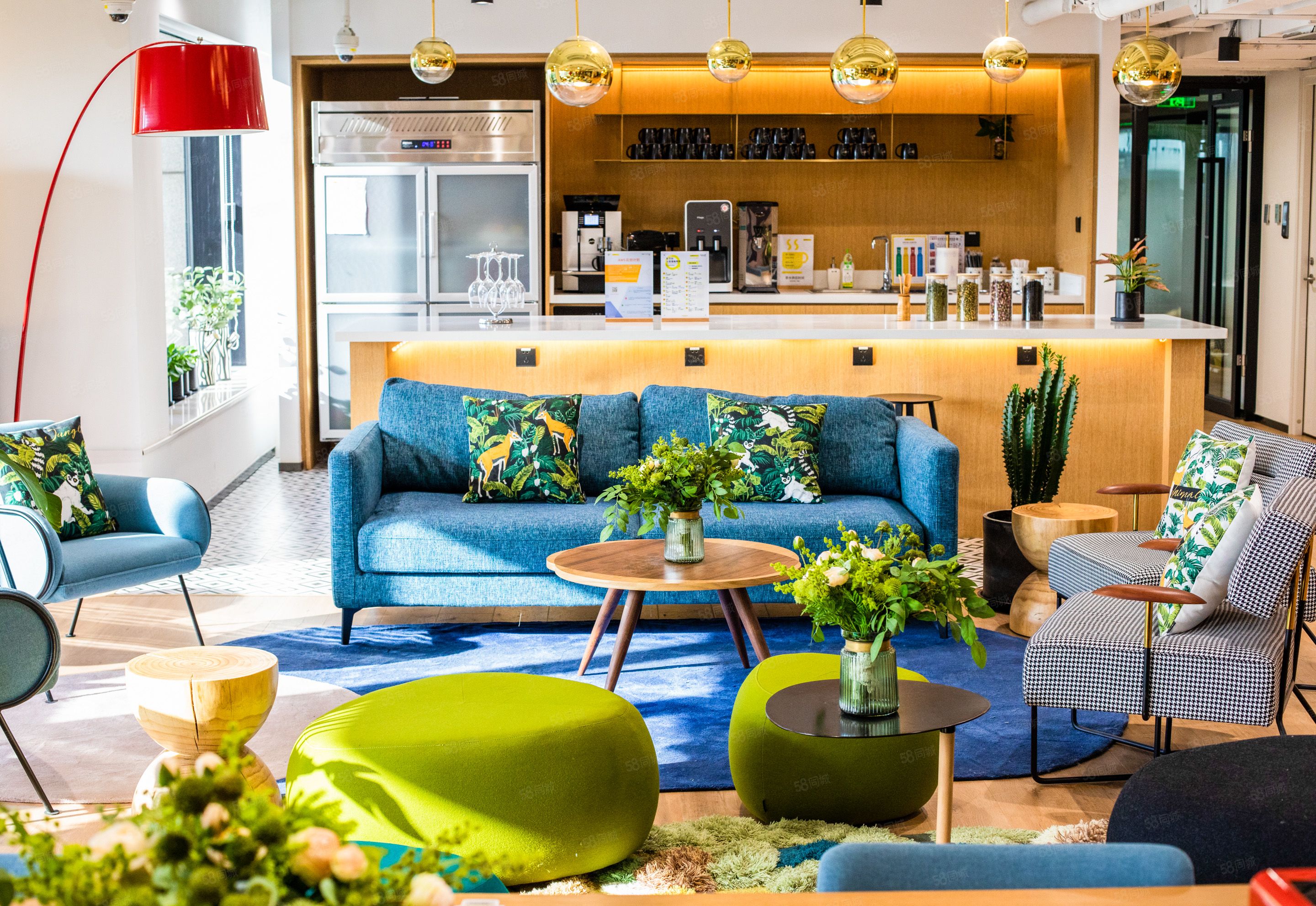 雷格斯港汇恒隆广场办公独立办公室2人间