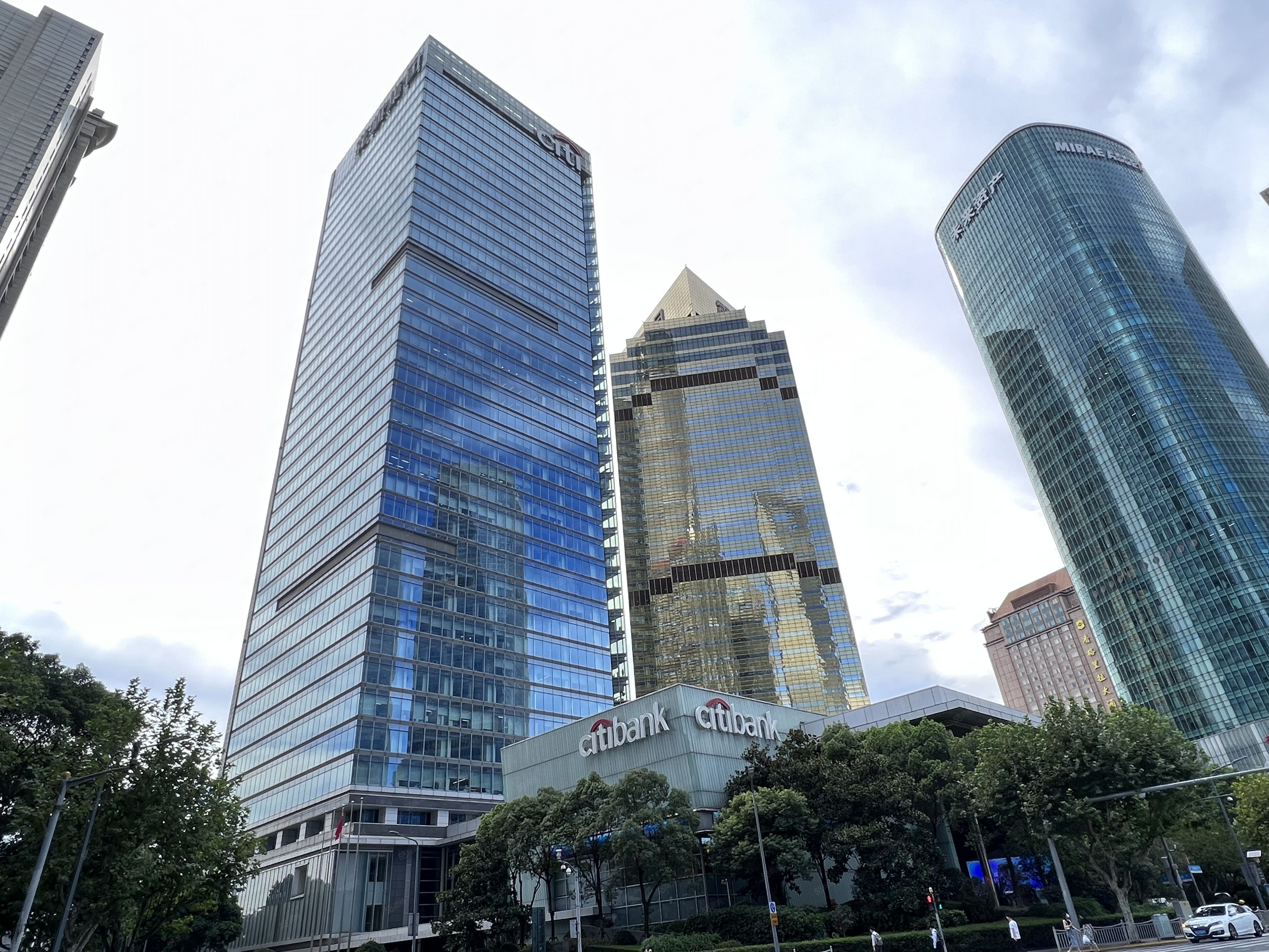 花旗集团大厦一线江景俯瞰整个外滩高区江边办公看三剑客
