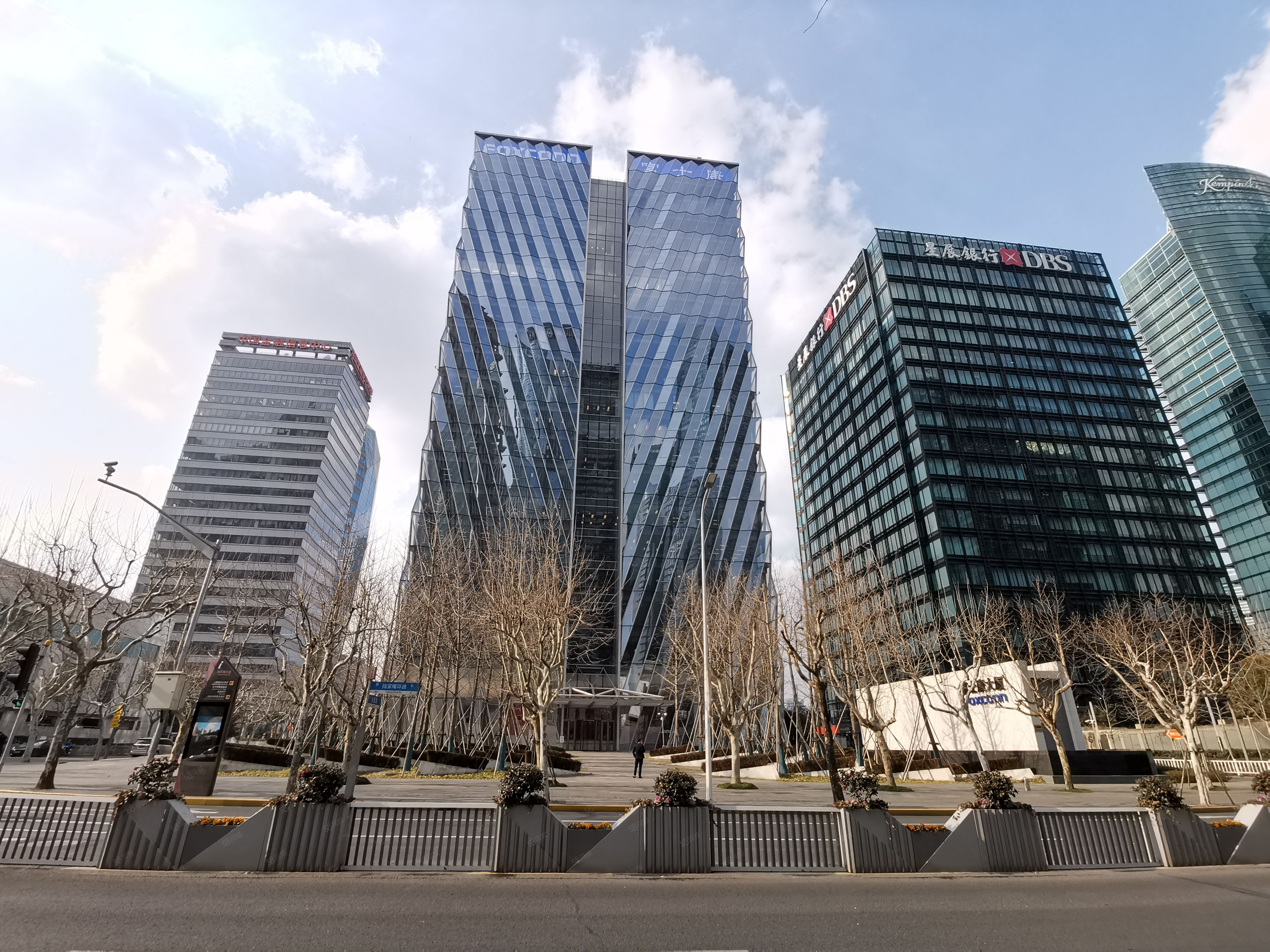 富士康大厦写字楼出售