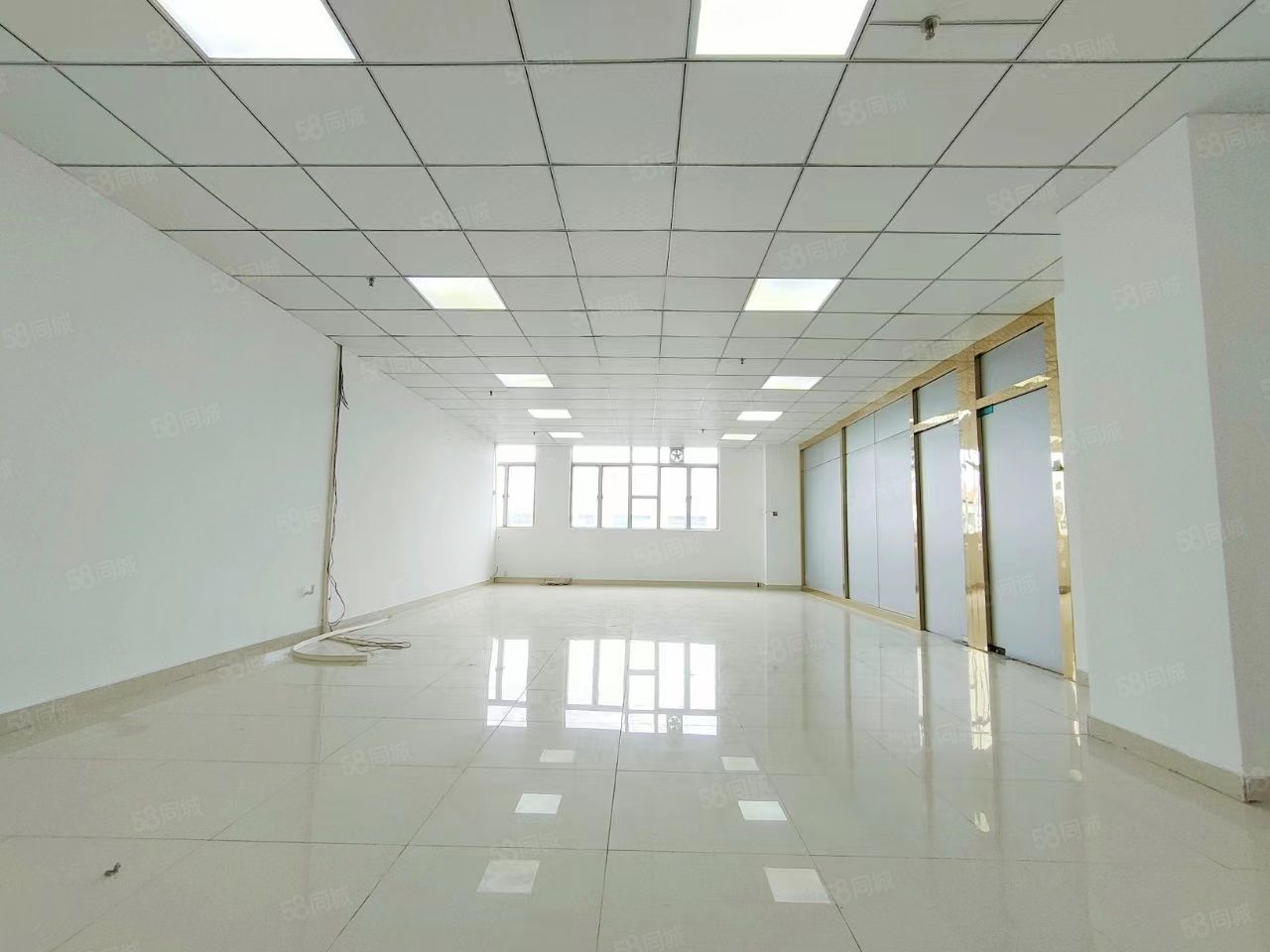 深圳写字楼>深圳写字楼楼盘>宝安写字楼楼盘>福永写字楼楼盘>中阳商务