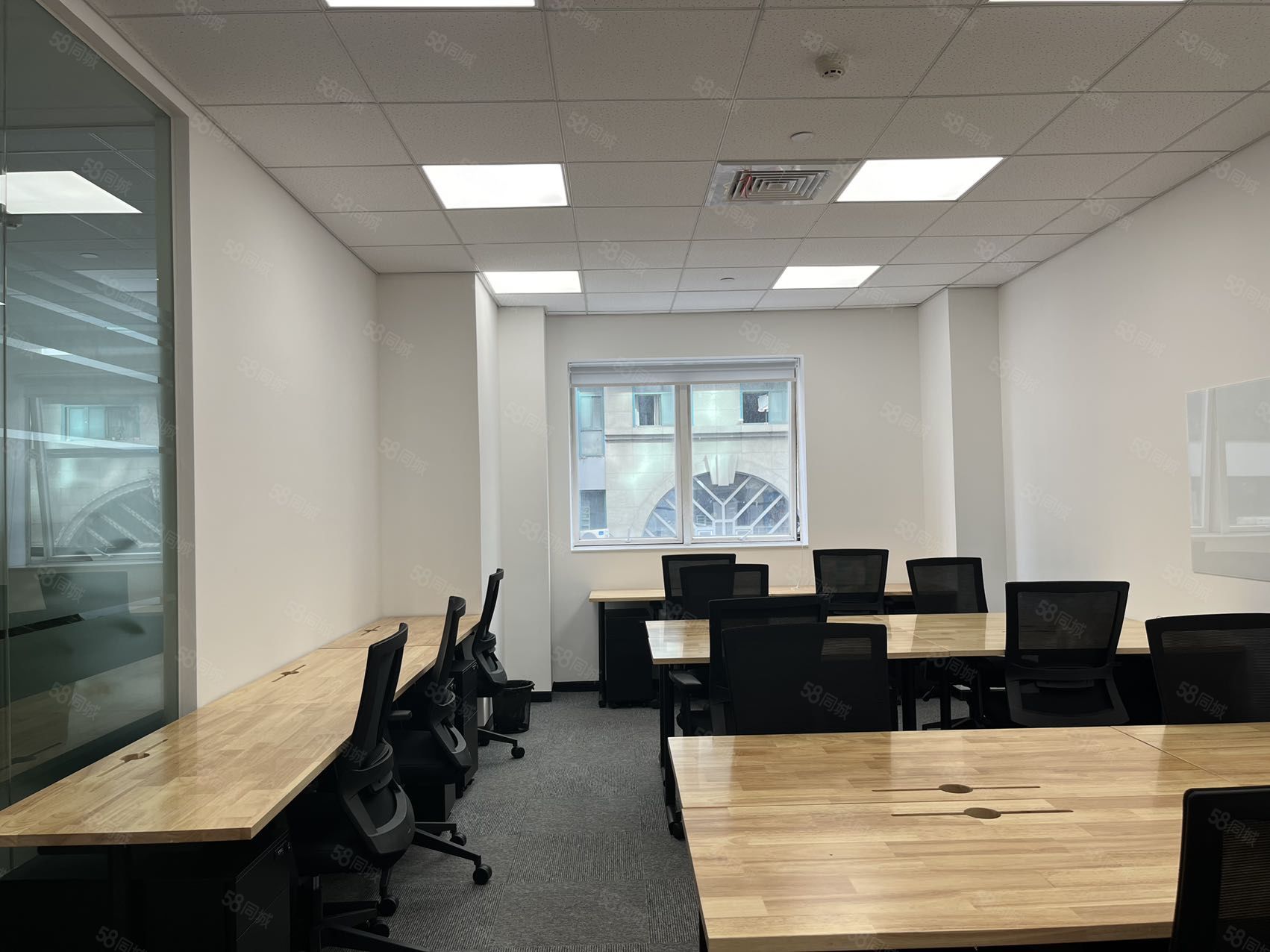 极社空间旺角广场独立办公室12人间