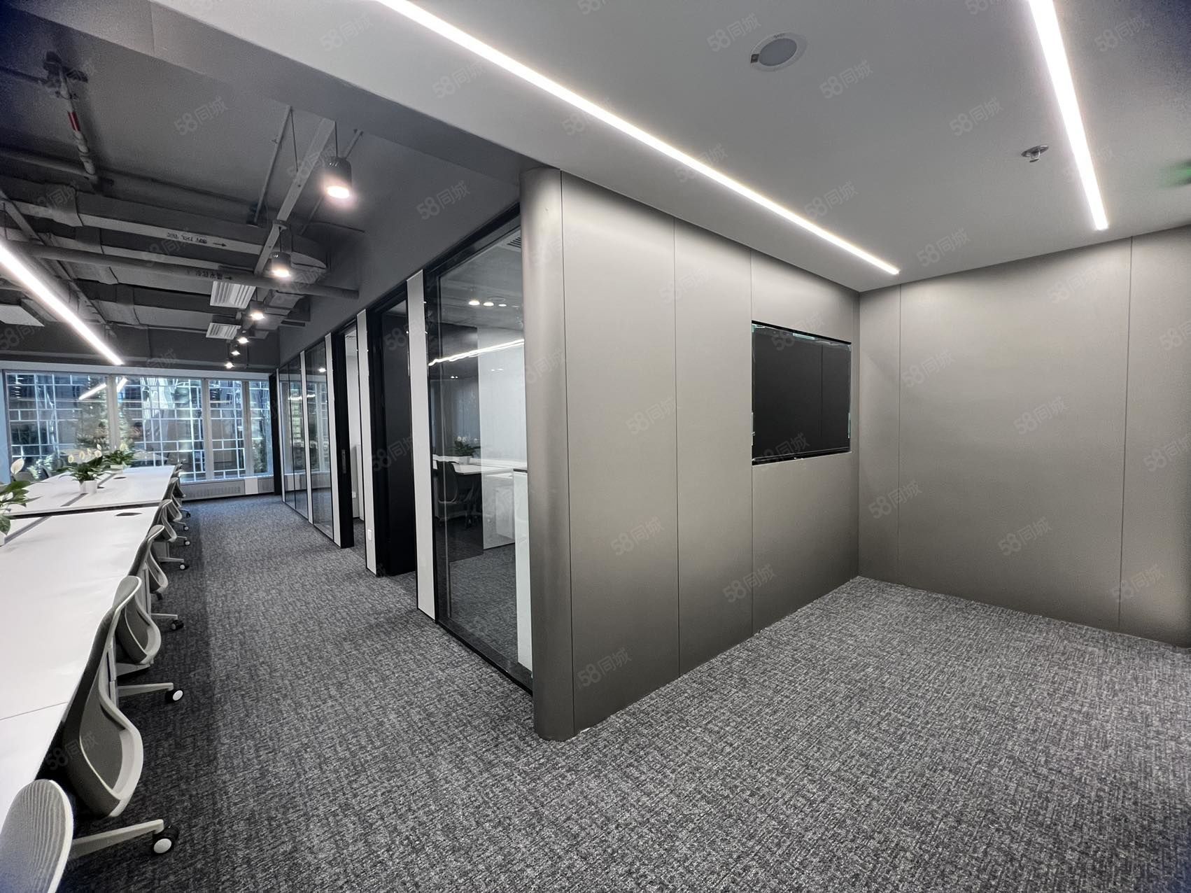 东大桥朝外soho特价出租