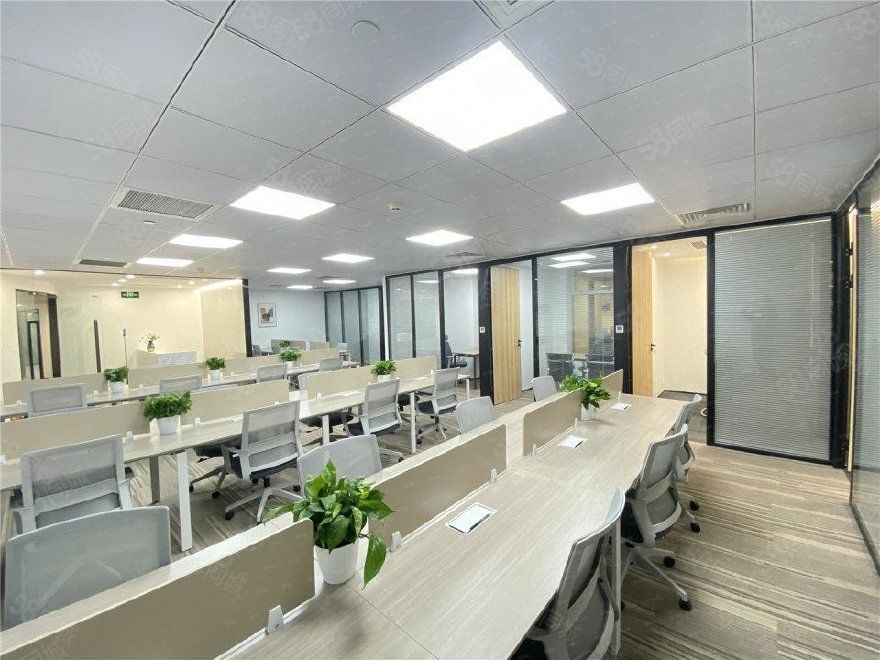 人民广场商圈兰生大厦高区现房200平精装全配拎包办公