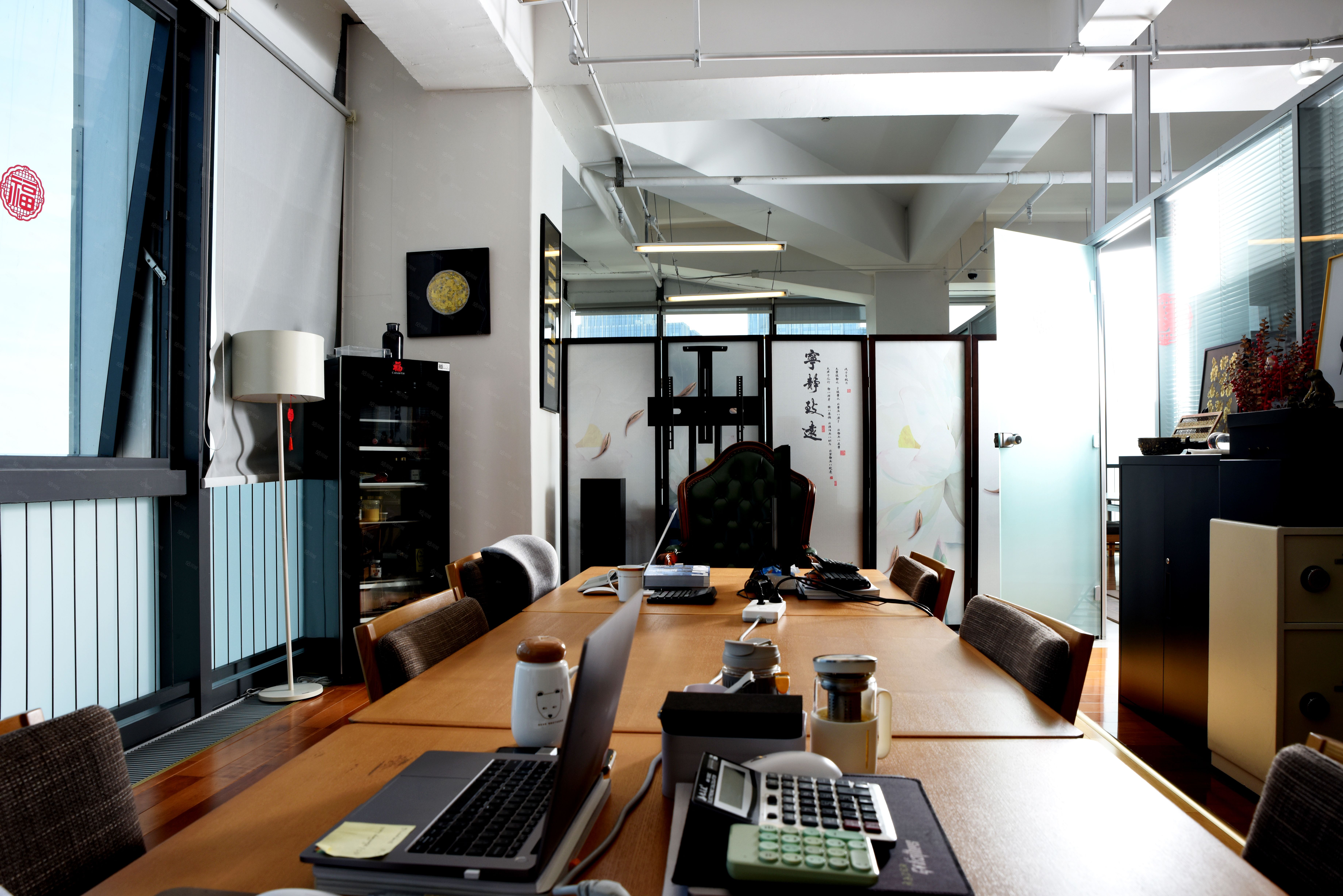 华润大厦b顶层300平豪华装修